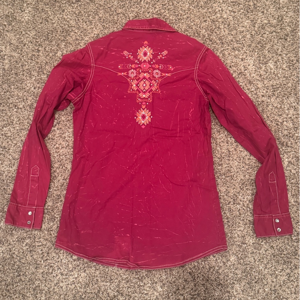 Roper Women's Burgundy Embroidered Button Down Shirt - Picture 2 of 3